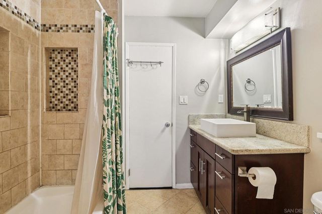 2266 Grand 23, San Diego, CA 92109