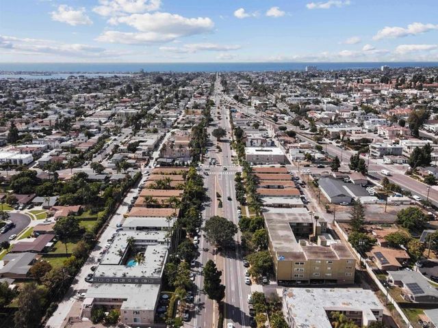 2266 Grand 23, San Diego, CA 92109