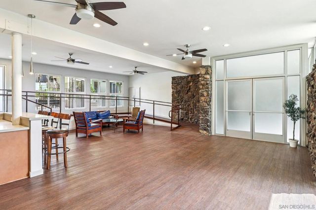 2266 Grand 23, San Diego, CA 92109