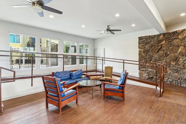 2266 Grand 23, San Diego, CA 92109