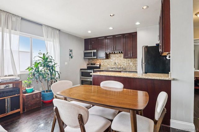 2266 Grand 23, San Diego, CA 92109