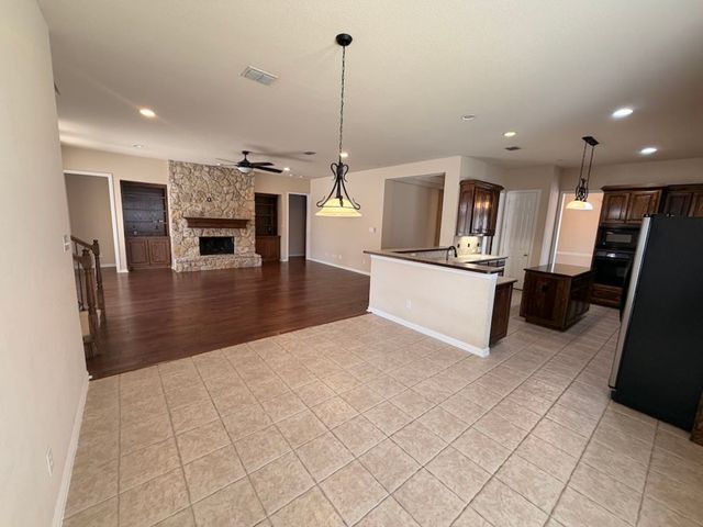 2185 Clubview Drive, Rockwall, TX 75087