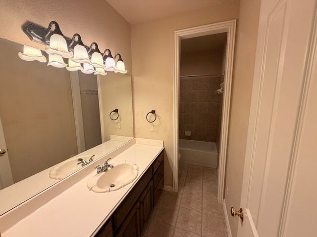 2185 Clubview Drive, Rockwall, TX 75087