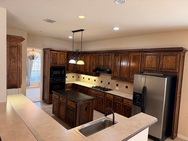 2185 Clubview Drive, Rockwall, TX 75087