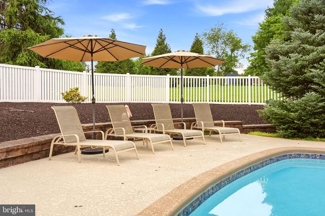 815 HAWTHORNE ST, Downingtown, PA 19335
