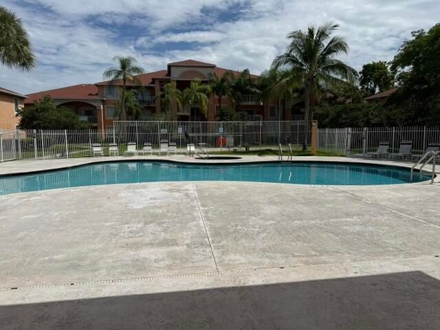 6900 SW 39th Street 308j, Davie, FL 33314