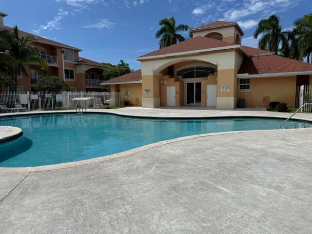 6900 SW 39th Street 308j, Davie, FL 33314