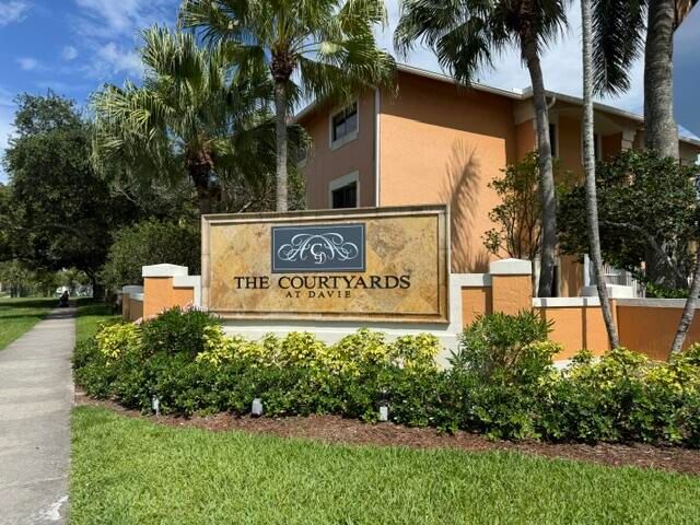 6900 SW 39th Street 308j, Davie, FL 33314