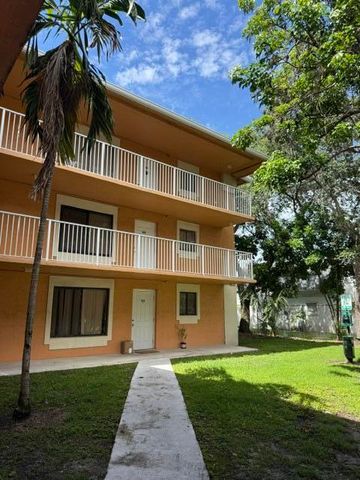 6900 SW 39th Street 308j, Davie, FL 33314