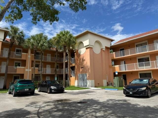 6900 SW 39th Street 308j, Davie, FL 33314