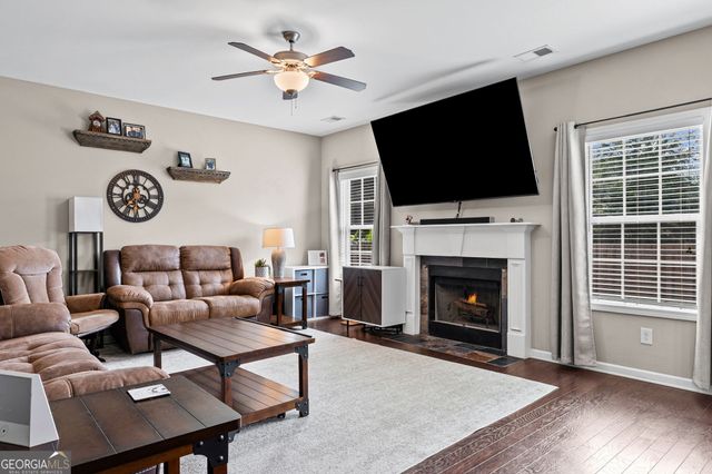 11 Ponder Place, Newnan, GA 30265