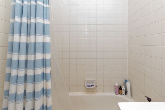 2616 N Marshfield Avenue 2F, Chicago, IL 60614