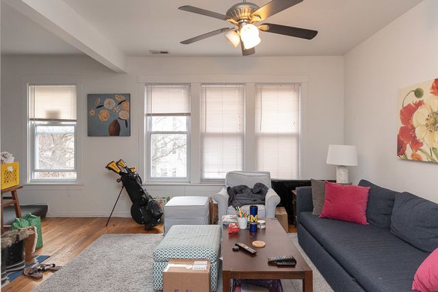 2616 N Marshfield Avenue 2F, Chicago, IL 60614