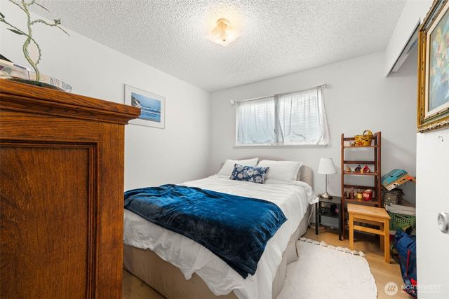 5708 78th Street E, Puyallup, WA 98371