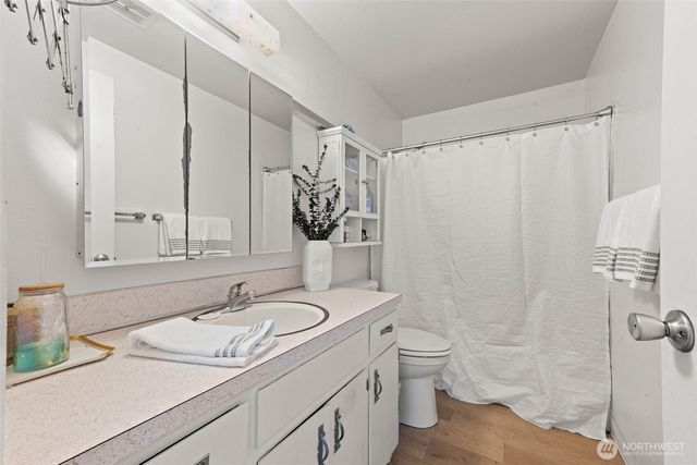 5708 78th Street E, Puyallup, WA 98371