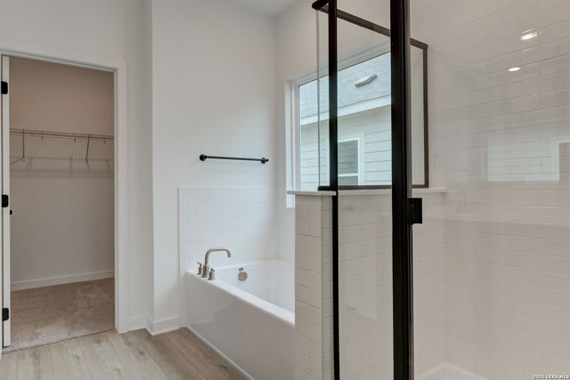 191 Peeps Ct., Adkins, TX 78101