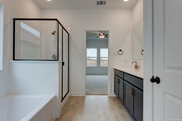 191 Peeps Ct., Adkins, TX 78101