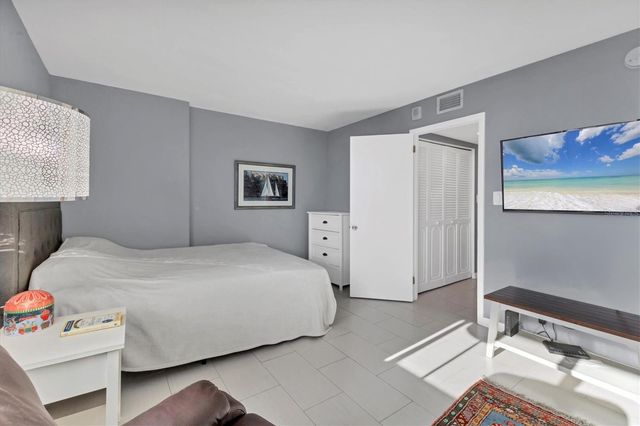 101 S GULFSTREAM AVENUE 15E, Sarasota, FL 34236