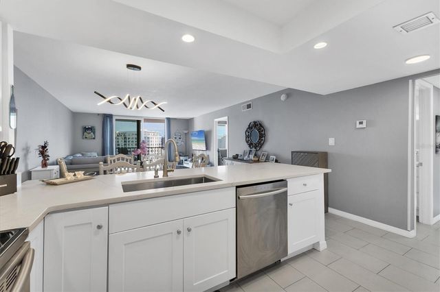 101 S GULFSTREAM AVENUE 15E, Sarasota, FL 34236