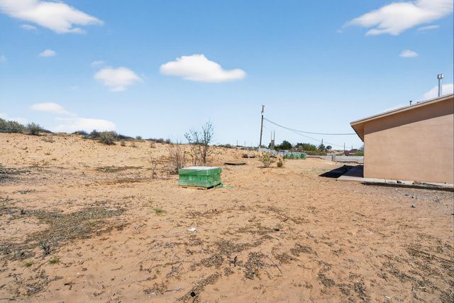 6707 Wills Way SW, Albuquerque, NM 87121