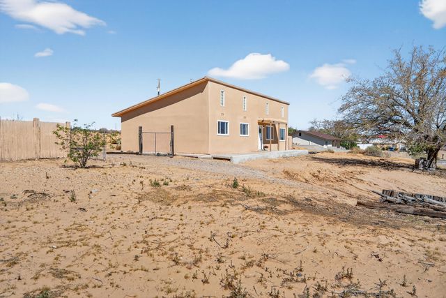 6707 Wills Way SW, Albuquerque, NM 87121