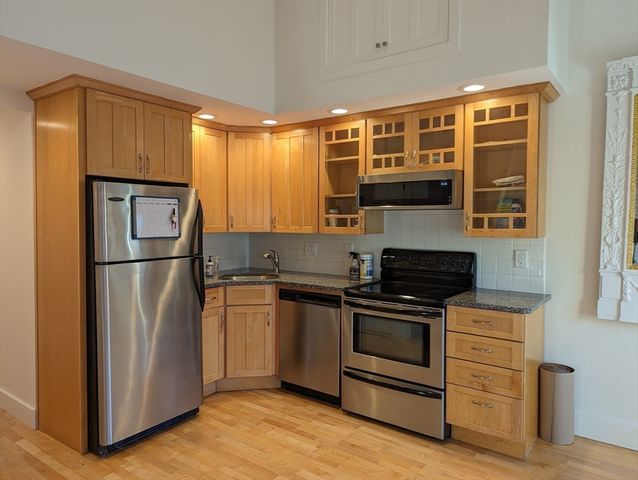 29 State Street 3rd floor, Newbury, MA 01950