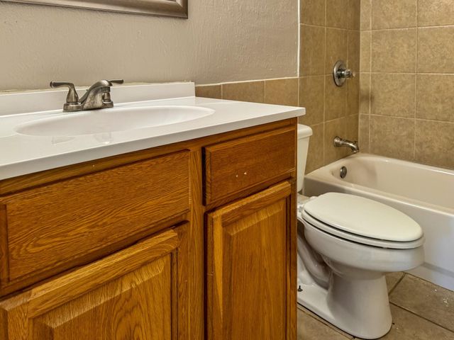 2102 5th Avenue N 5, Texas City, TX 77590