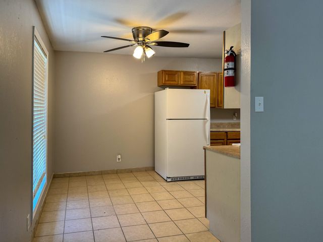 2102 5th Avenue N 5, Texas City, TX 77590