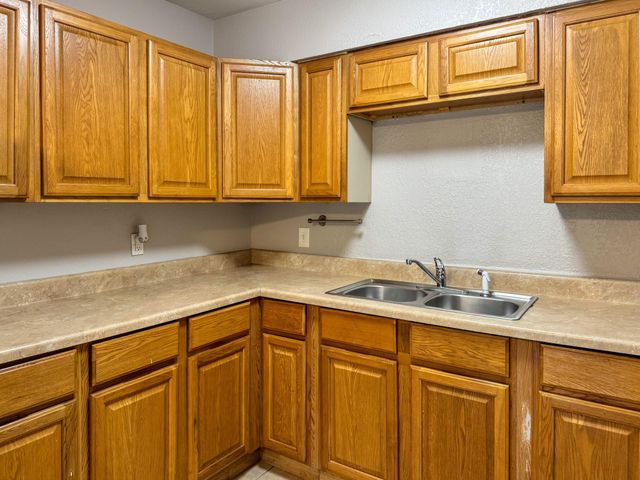 2102 5th Avenue N 5, Texas City, TX 77590
