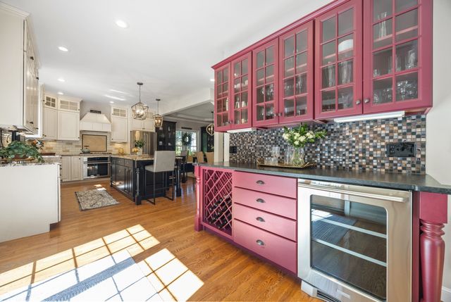 5 Wildebrook Rd, Medway, MA 02053