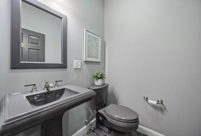 5 Wildebrook Rd, Medway, MA 02053