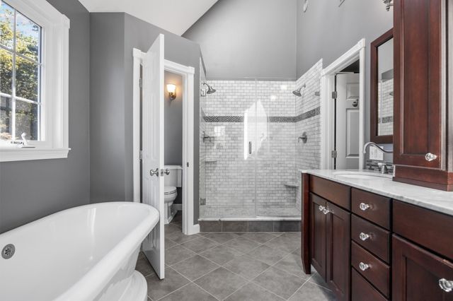 5 Wildebrook Rd, Medway, MA 02053