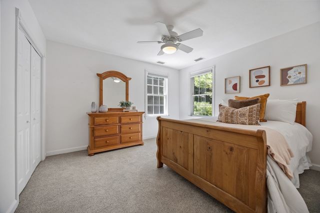 5 Wildebrook Rd, Medway, MA 02053