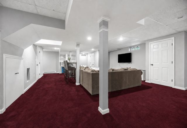 5 Wildebrook Rd, Medway, MA 02053