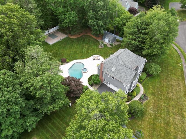 5 Wildebrook Rd, Medway, MA 02053