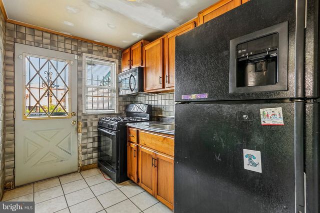 3748 RAVENWOOD AVE, Baltimore, MD 21213