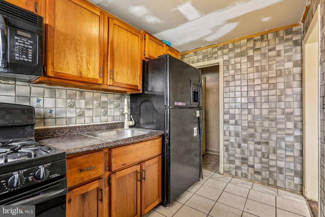 3748 RAVENWOOD AVE, Baltimore, MD 21213