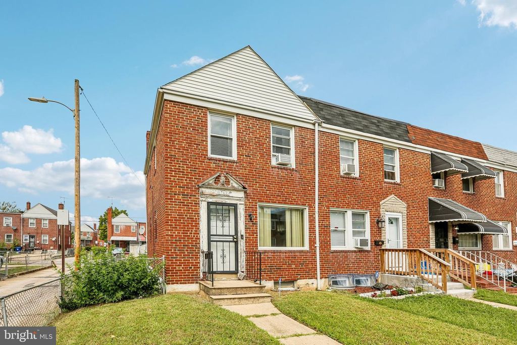 3748 RAVENWOOD AVE, Baltimore, MD 21213