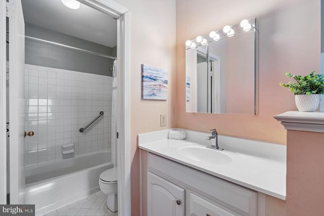 6937 COPPERBEND LN, Baltimore, MD 21209