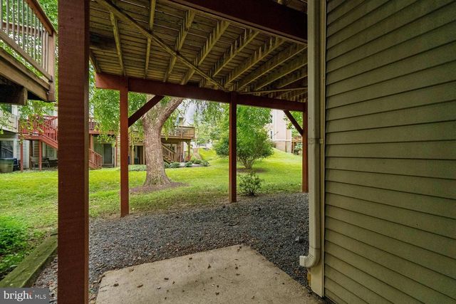 6937 COPPERBEND LN, Baltimore, MD 21209