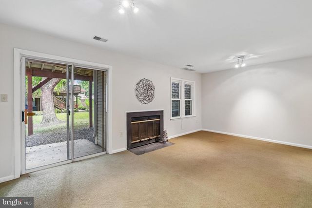 6937 COPPERBEND LN, Baltimore, MD 21209
