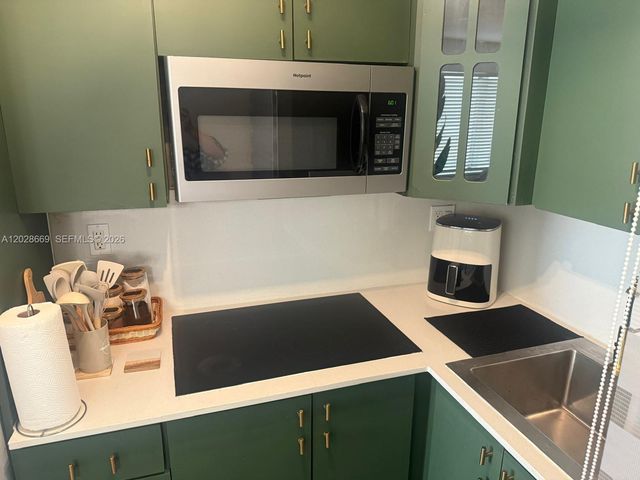 7928 Harding Ave 2, Miami Beach, FL 33141