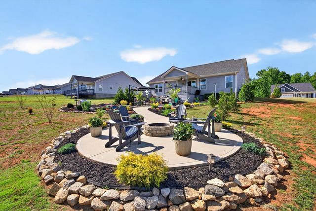 156 Thorn Creek Dr, Gaffney, SC 29341