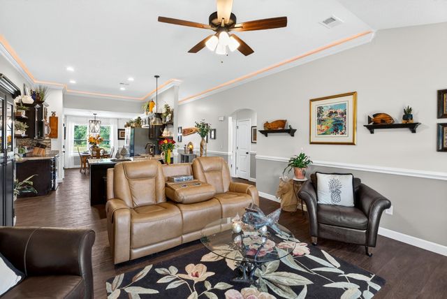 156 Thorn Creek Dr, Gaffney, SC 29341