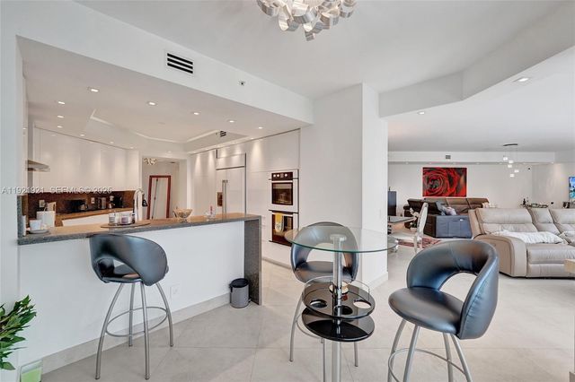 21200 The Point 403, Aventura, FL 33180