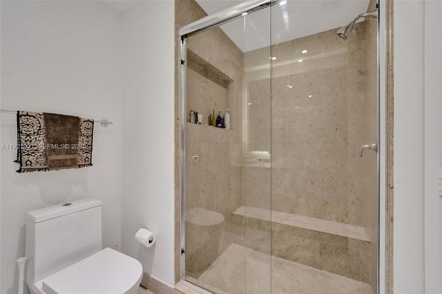 21200 The Point 403, Aventura, FL 33180