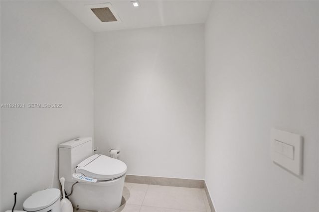 21200 The Point 403, Aventura, FL 33180