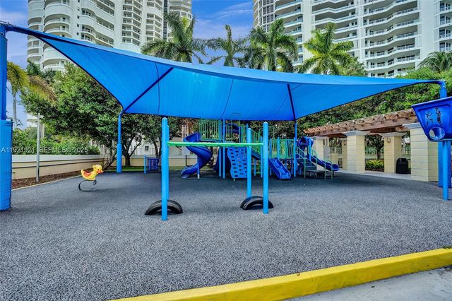 21200 The Point 403, Aventura, FL 33180