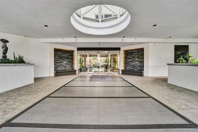 21200 The Point 403, Aventura, FL 33180