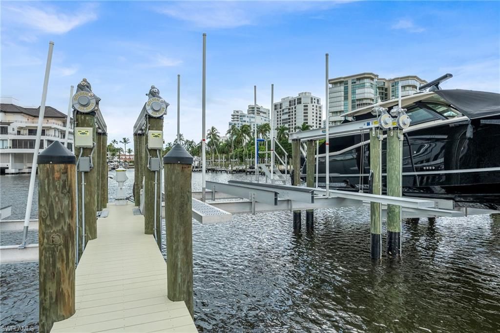 4450 Gulf Shore BLVD N, NAPLES, FL 34103 — photo 4